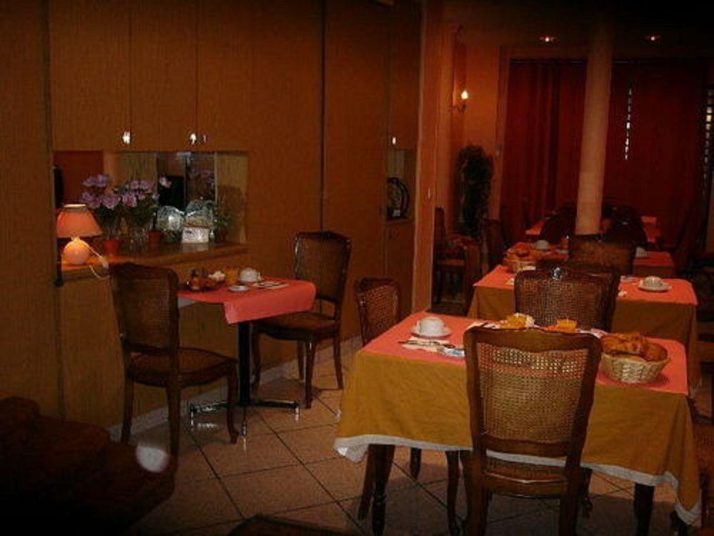 Hipotel Paris Voltaire Bastille Екстериор снимка