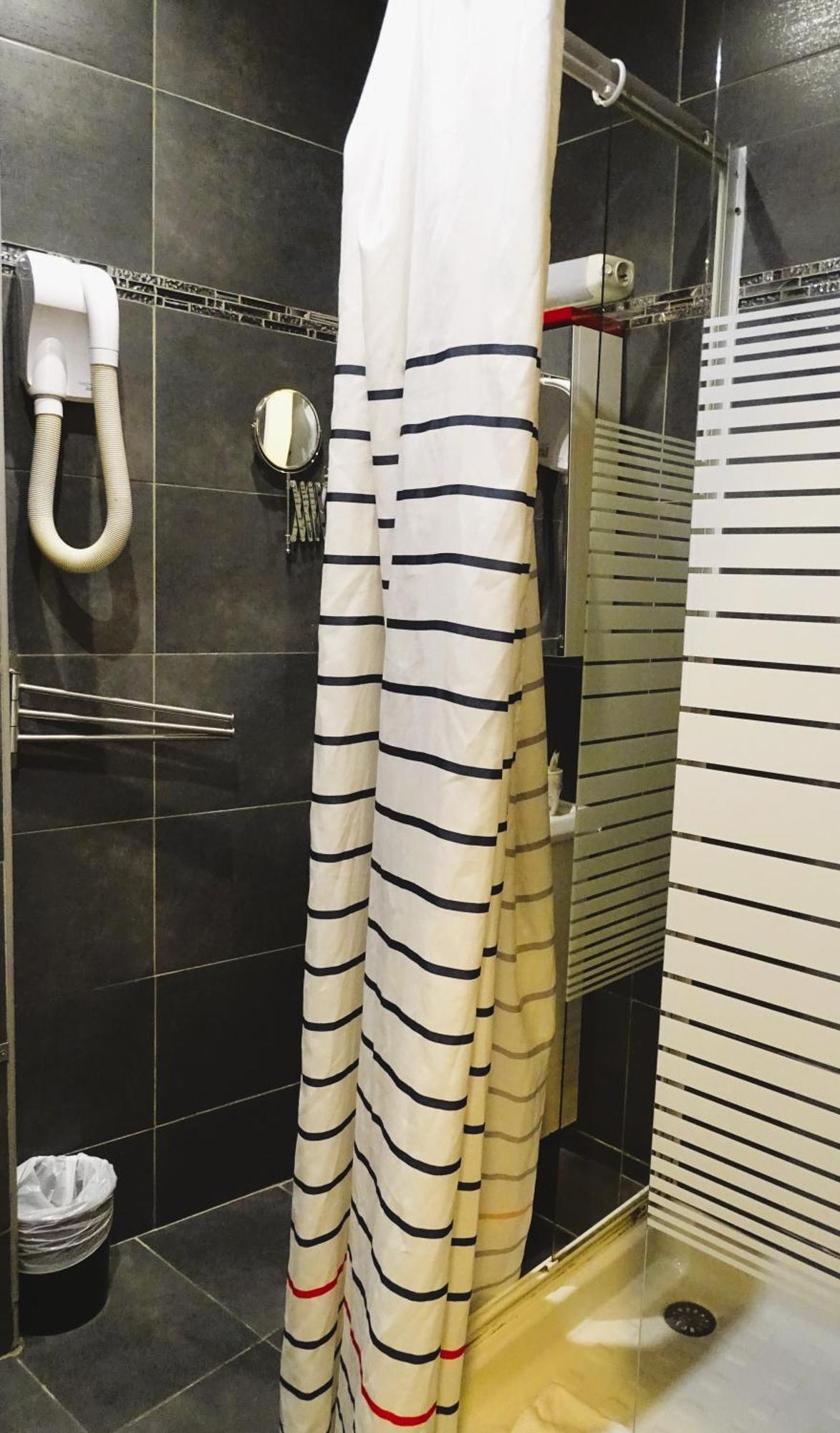 Hipotel Paris Voltaire Bastille Екстериор снимка